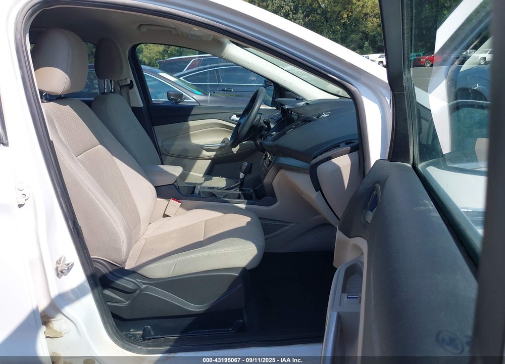 2017 FORD ESCAPE VIN: 1FMCU9GDXHUA81295