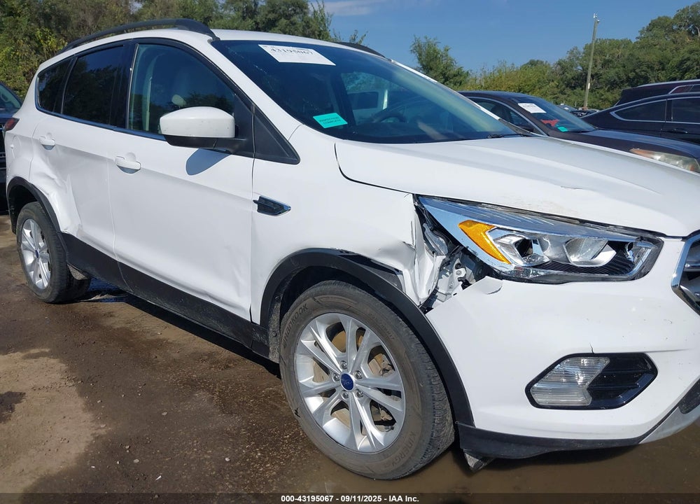2017 FORD ESCAPE VIN: 1FMCU9GDXHUA81295