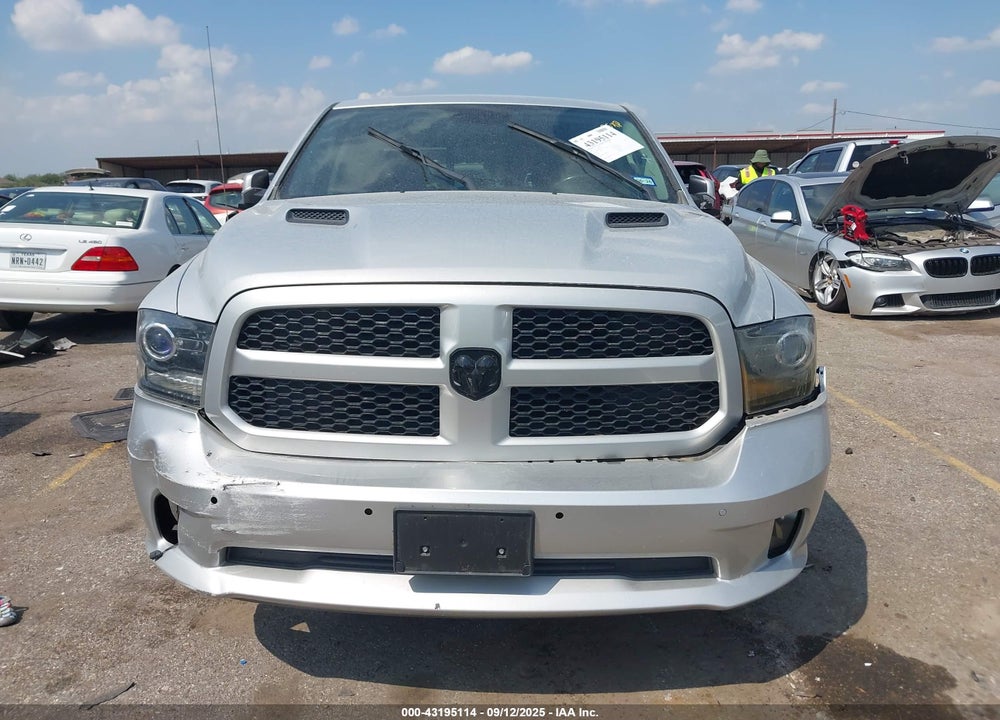 2017 RAM 1500 VIN: 1C6RR7MT3HS795871