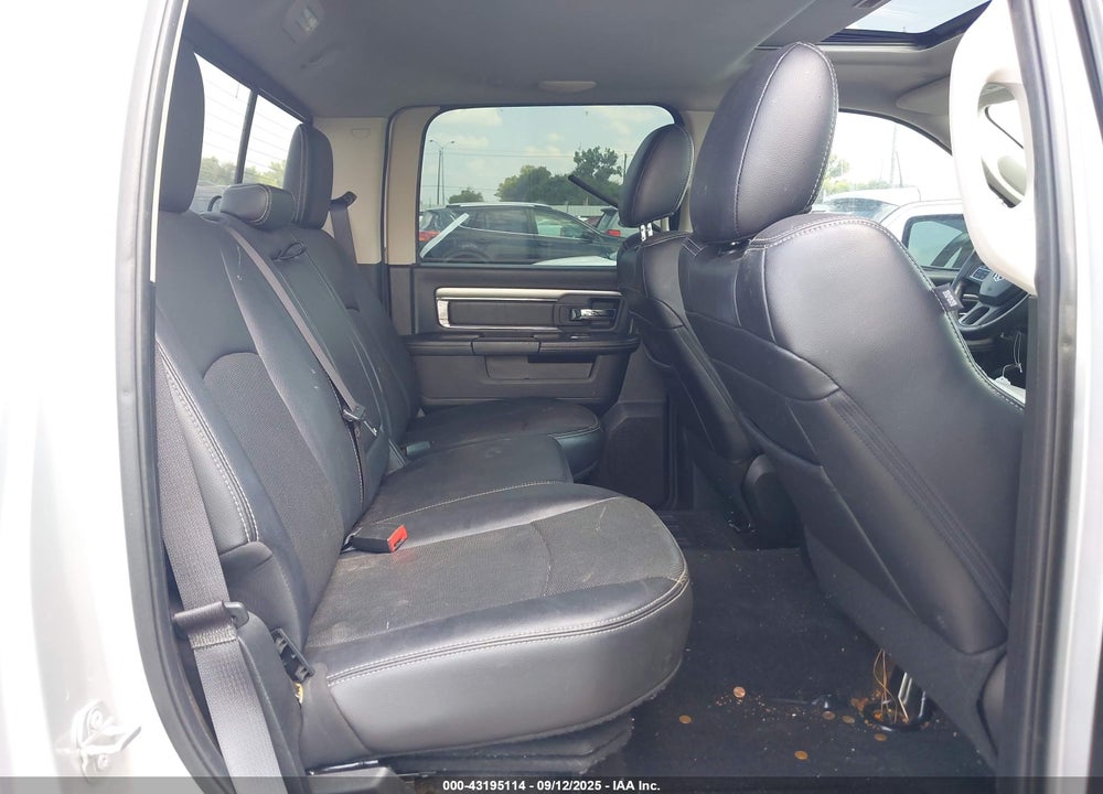2017 RAM 1500 VIN: 1C6RR7MT3HS795871