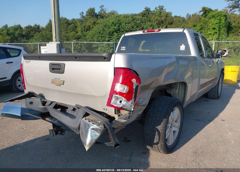 2008 CHEVROLET SILVERADO 1500 LT1 VIN: 2GCEC19J881276618