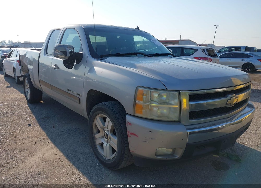 2008 CHEVROLET SILVERADO 1500 LT1 VIN: 2GCEC19J881276618