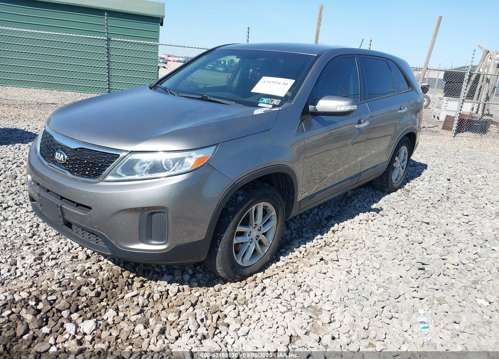 2014 KIA SORENTO LX VIN: 5XYKTCA61EG540463