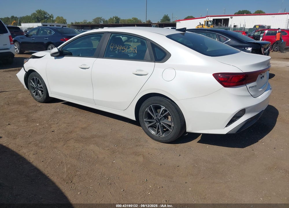 2022 KIA FORTE VIN: 3KPF24AD1NE503063
