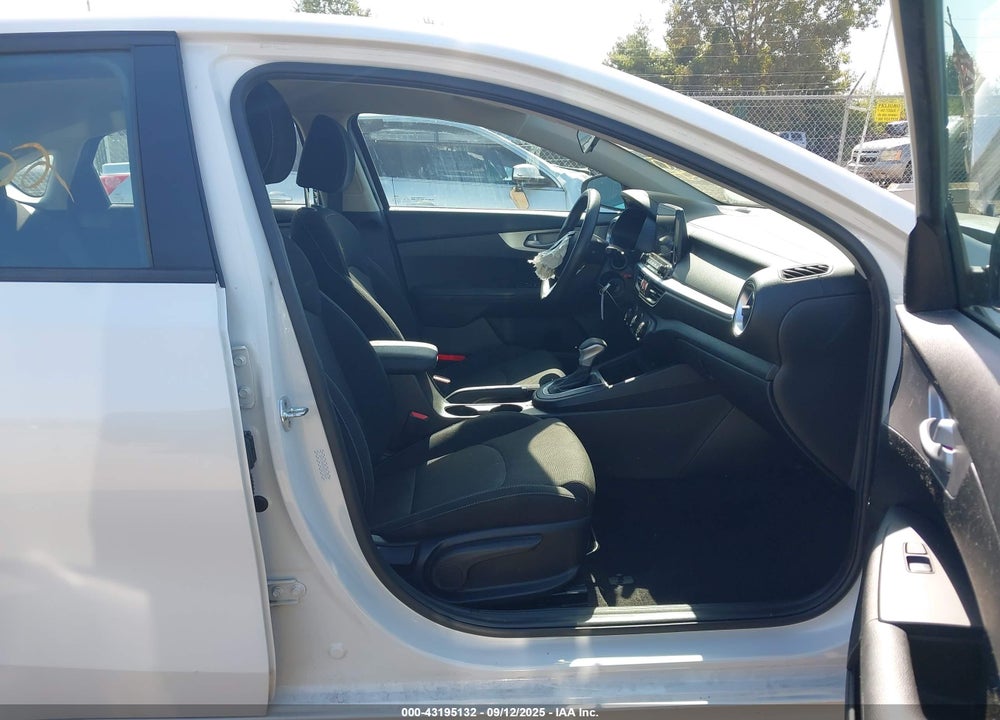 2022 KIA FORTE VIN: 3KPF24AD1NE503063
