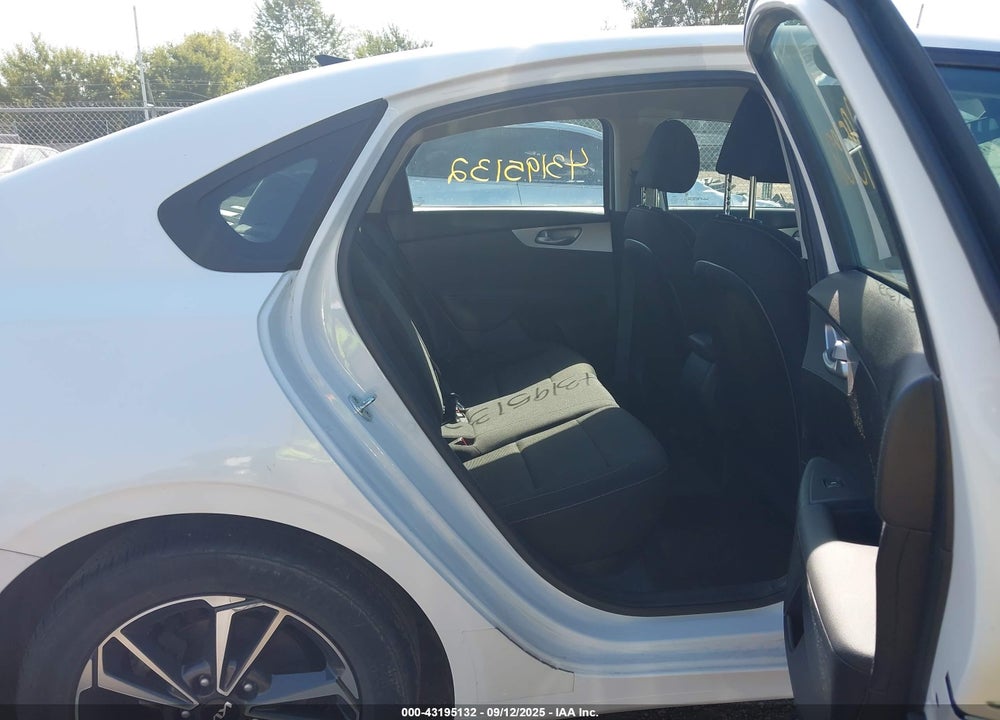 2022 KIA FORTE VIN: 3KPF24AD1NE503063