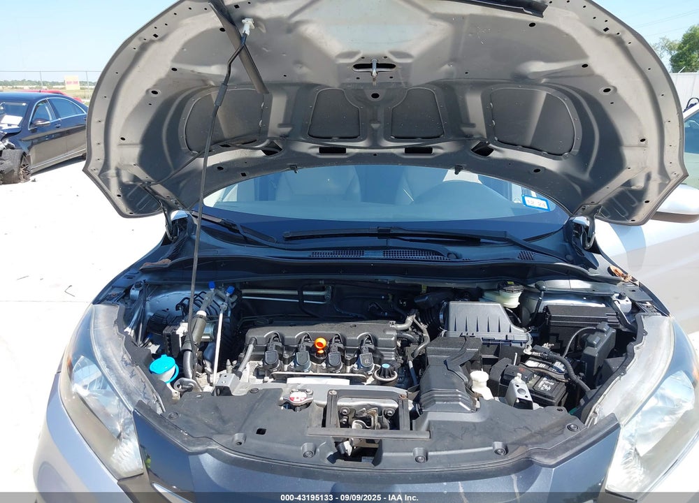 2018 HONDA HR-V LX VIN: 3CZRU5H3XJG703913