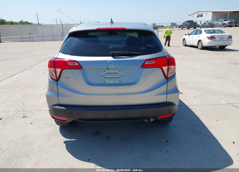 2018 HONDA HR-V LX VIN: 3CZRU5H3XJG703913