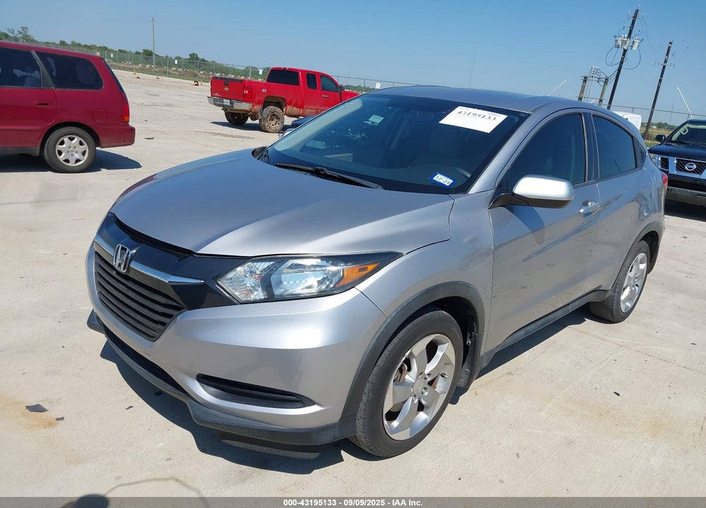 2018 HONDA HR-V LX VIN: 3CZRU5H3XJG703913