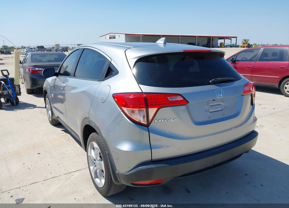 2018 HONDA HR-V LX VIN: 3CZRU5H3XJG703913