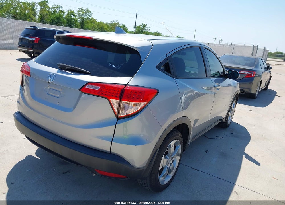2018 HONDA HR-V LX VIN: 3CZRU5H3XJG703913