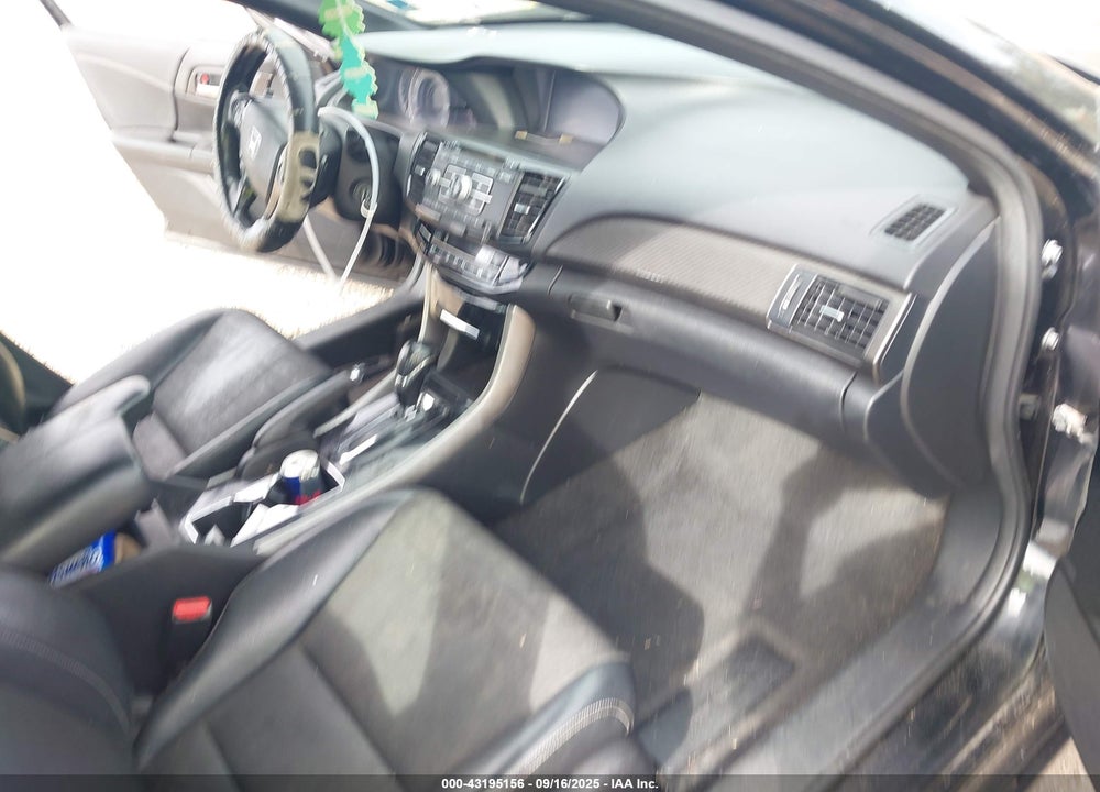 2017 HONDA ACCORD VIN: 1HGCR2F50HA056691