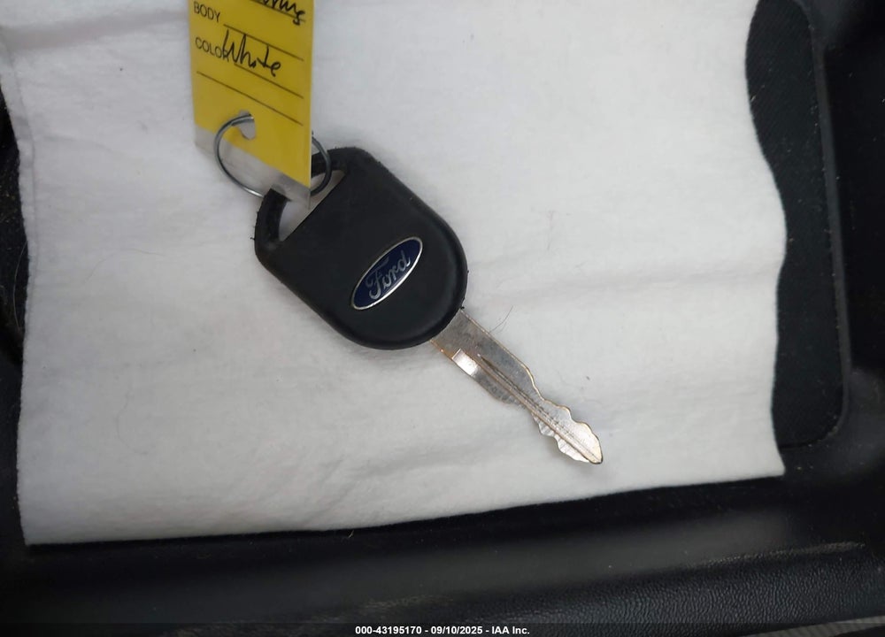 2004 FORD TAURUS SE VIN: 1FAFP53U04G141025