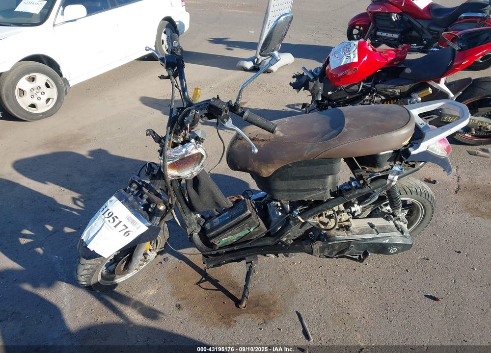 2022 GENUINE SCOOTER CO. URBANO 200I VIN: L4HGETJ34N6000314