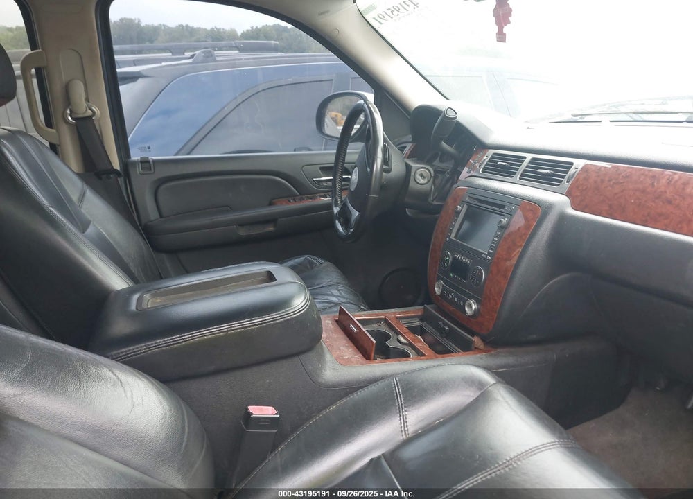 2007 CHEVROLET TAHOE LTZ VIN: 1GNFK13047J312565