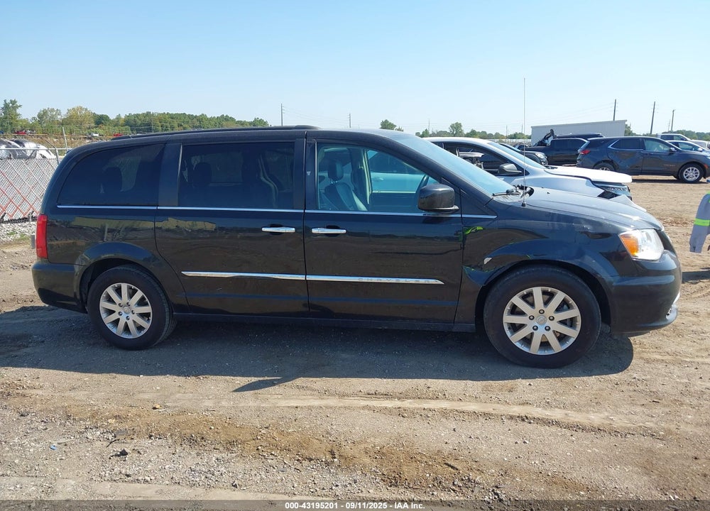 2015 CHRYSLER TOWN & COUNTRY TOURING VIN: 2C4RC1BG5FR554065