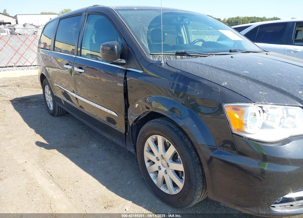 2015 CHRYSLER TOWN & COUNTRY TOURING VIN: 2C4RC1BG5FR554065