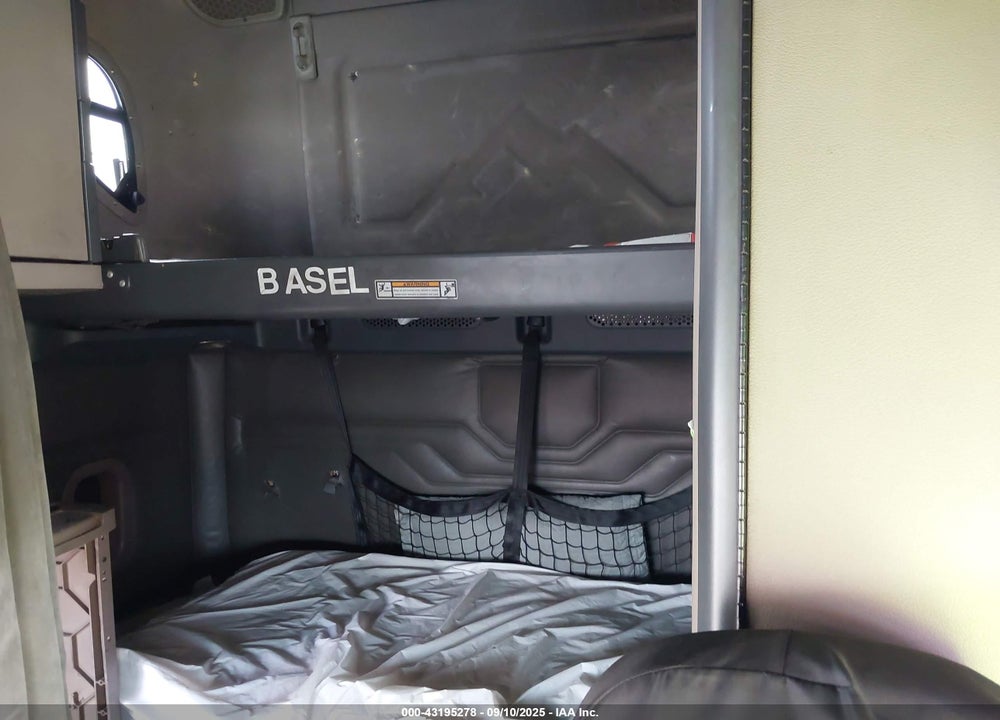 2015 FREIGHTLINER CASCADIA 125 VIN: 3AKJGLD5XFSGB3799