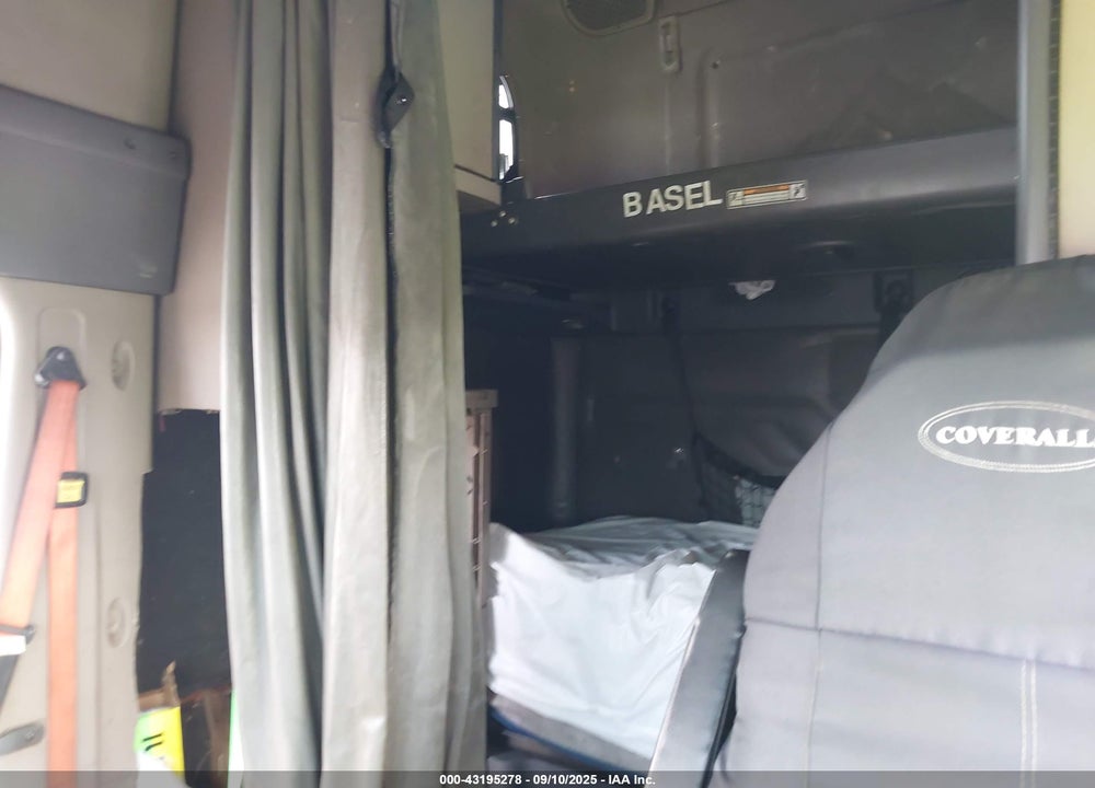 2015 FREIGHTLINER CASCADIA 125 VIN: 3AKJGLD5XFSGB3799