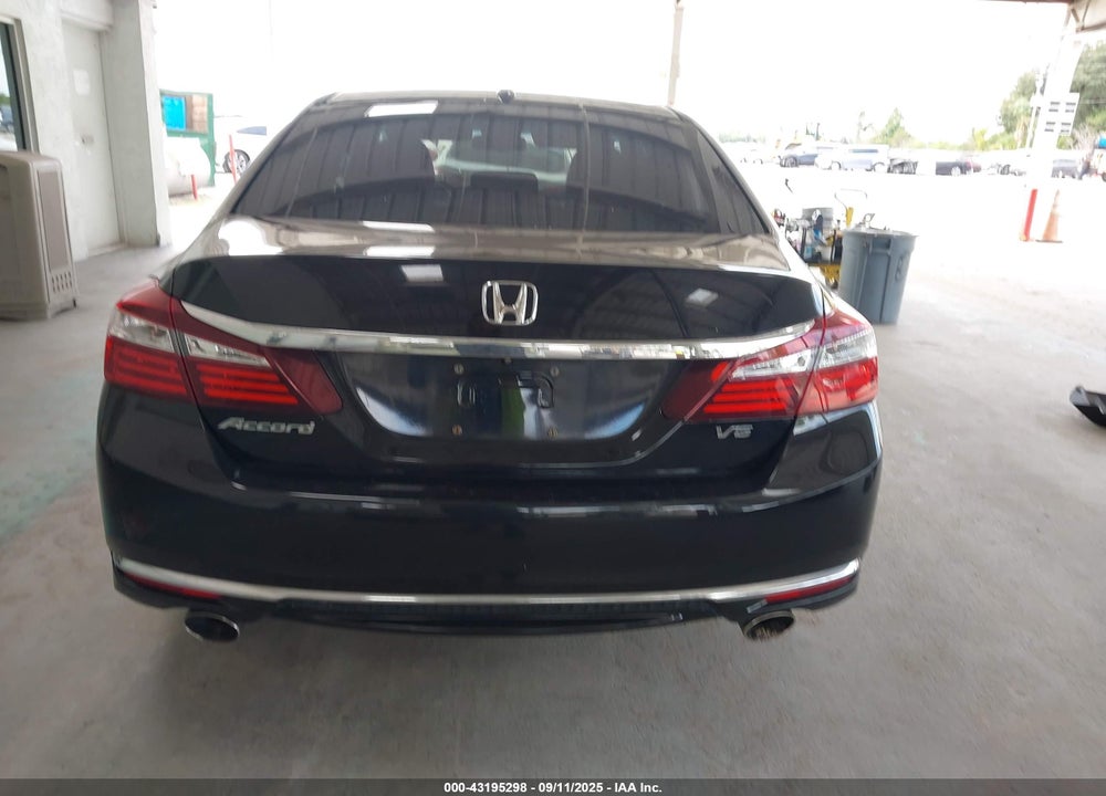 2016 HONDA ACCORD VIN: 1HGCR3F86GA033348