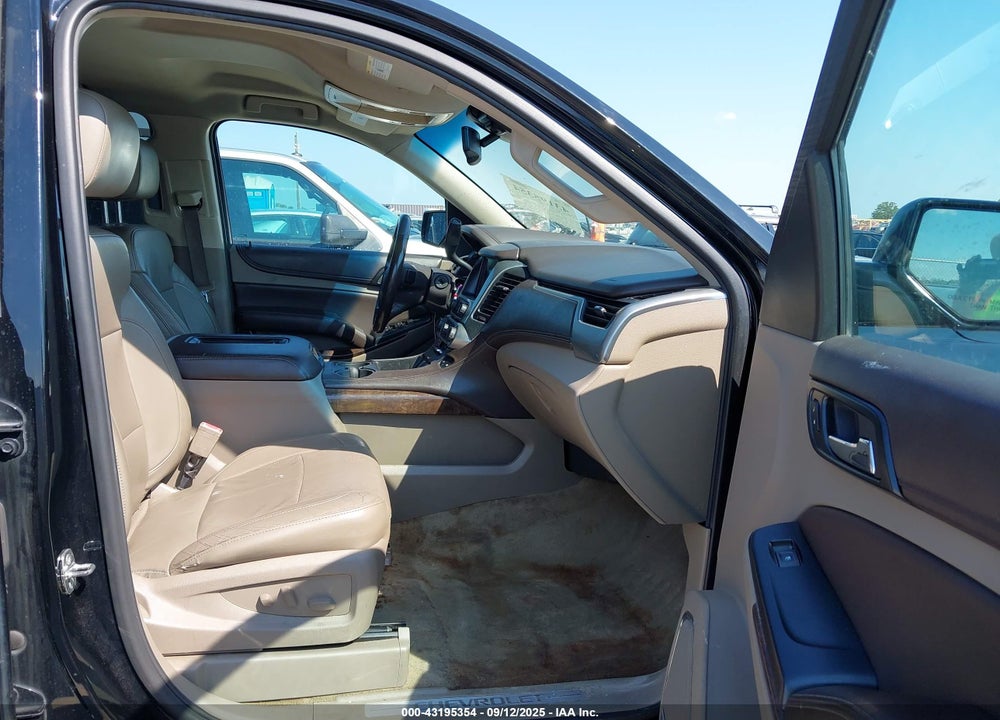 2015 CHEVROLET SUBURBAN LT VIN: 1GNSCJKC7FR142418