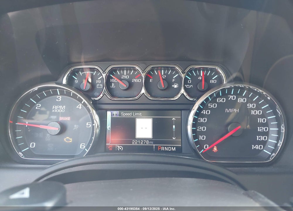 2015 CHEVROLET SUBURBAN LT VIN: 1GNSCJKC7FR142418