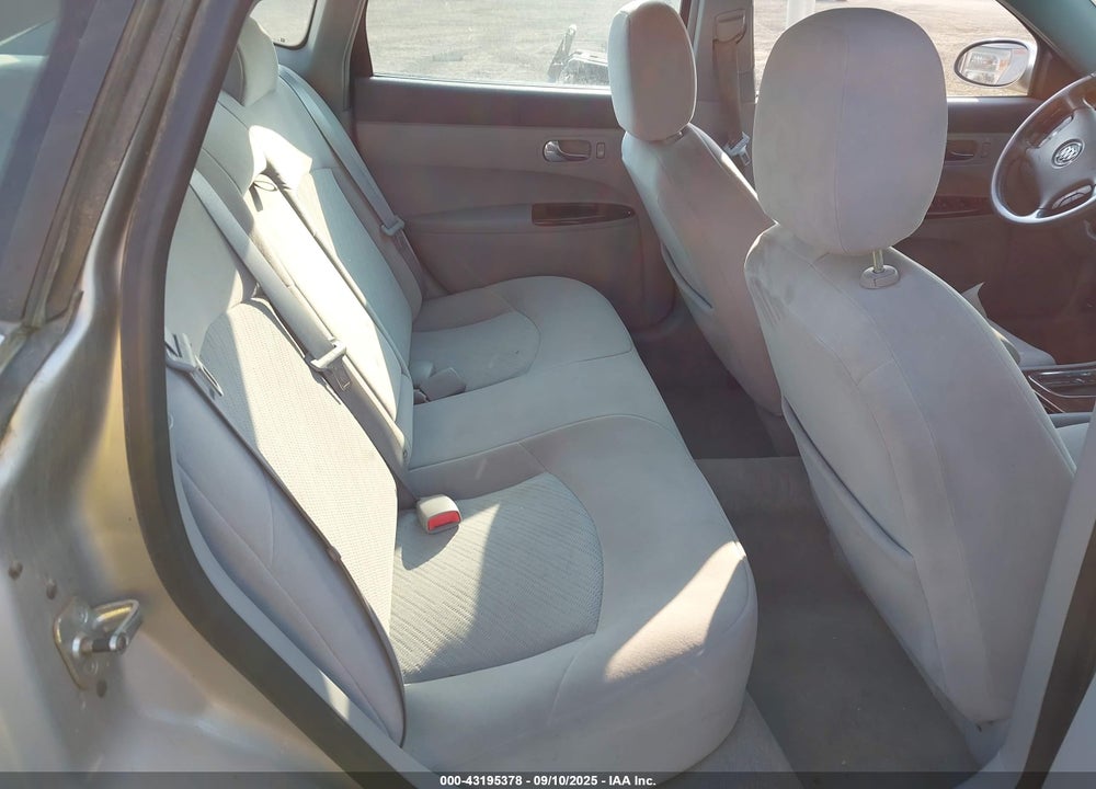 2007 BUICK LACROSSE VIN: 2G4WC582671247781
