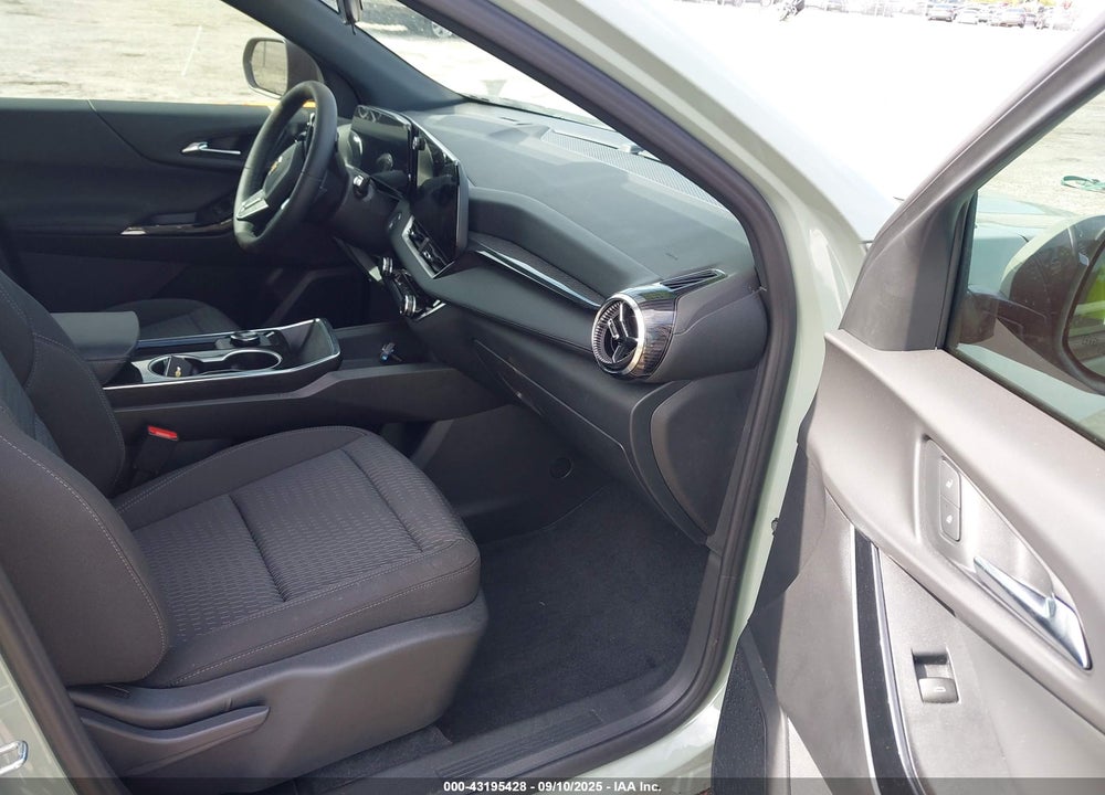 2026 CHEVROLET EQUINOX FWD LT VIN: 3GNAXHEGXTL127745