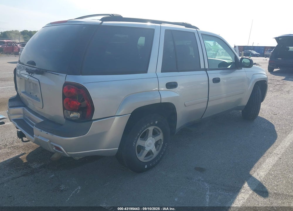 2006 CHEVROLET TRAILBLAZER LS VIN: 1GNDS13S962229361