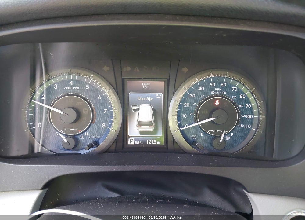 2016 TOYOTA SIENNA XLE 8 PASSENGER VIN: 5TDYK3DC6GS725712