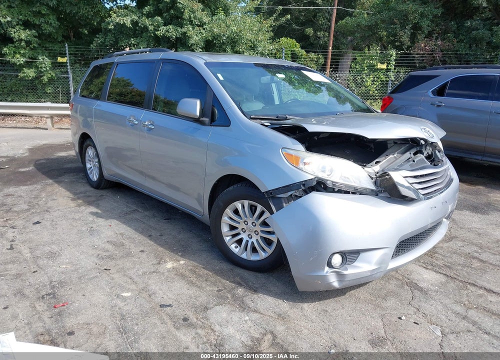 2016 TOYOTA SIENNA XLE 8 PASSENGER VIN: 5TDYK3DC6GS725712