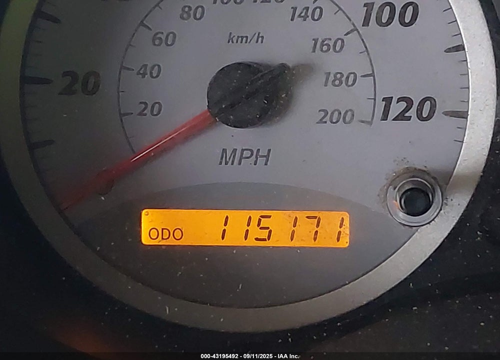 2005 TOYOTA RAV4 VIN: JTEGD20V150063573
