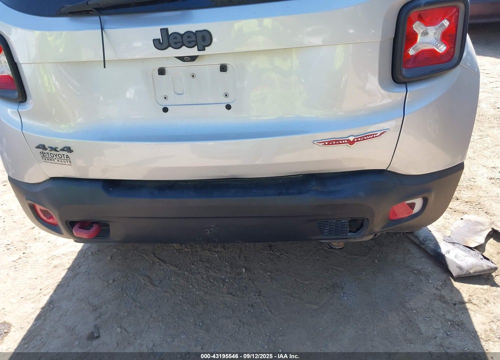 2016 JEEP RENEGADE VIN: ZACCJBCT0GPC75738