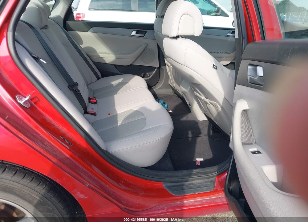 2017 HYUNDAI SONATA VIN: 5NPE24AF7HH480403