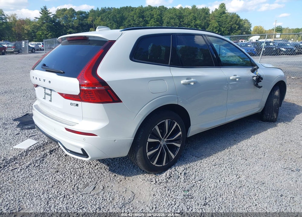 2025 VOLVO XC60 VIN: YV4M12RCXS1164020