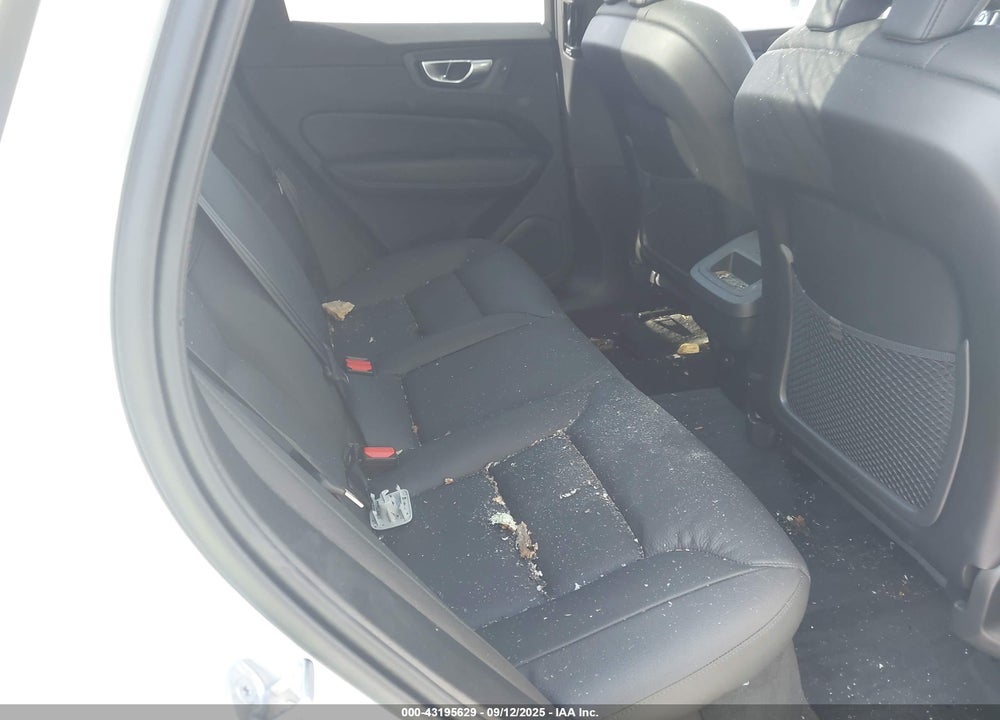 2025 VOLVO XC60 VIN: YV4M12RCXS1164020
