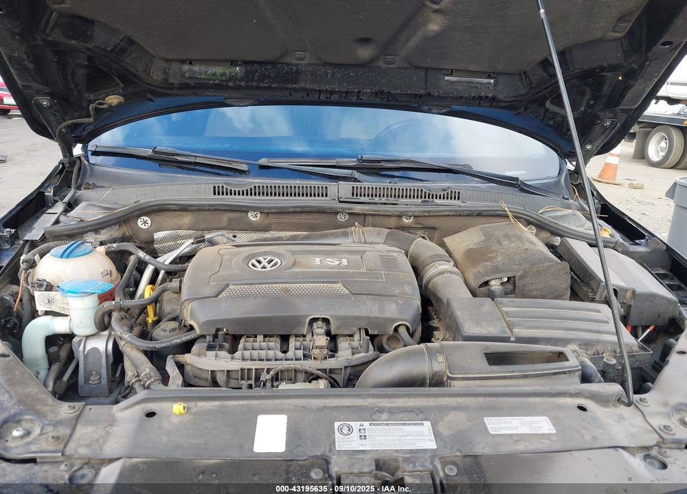 2014 VOLKSWAGEN JETTA VIN: 3VWD17AJ2EM327967
