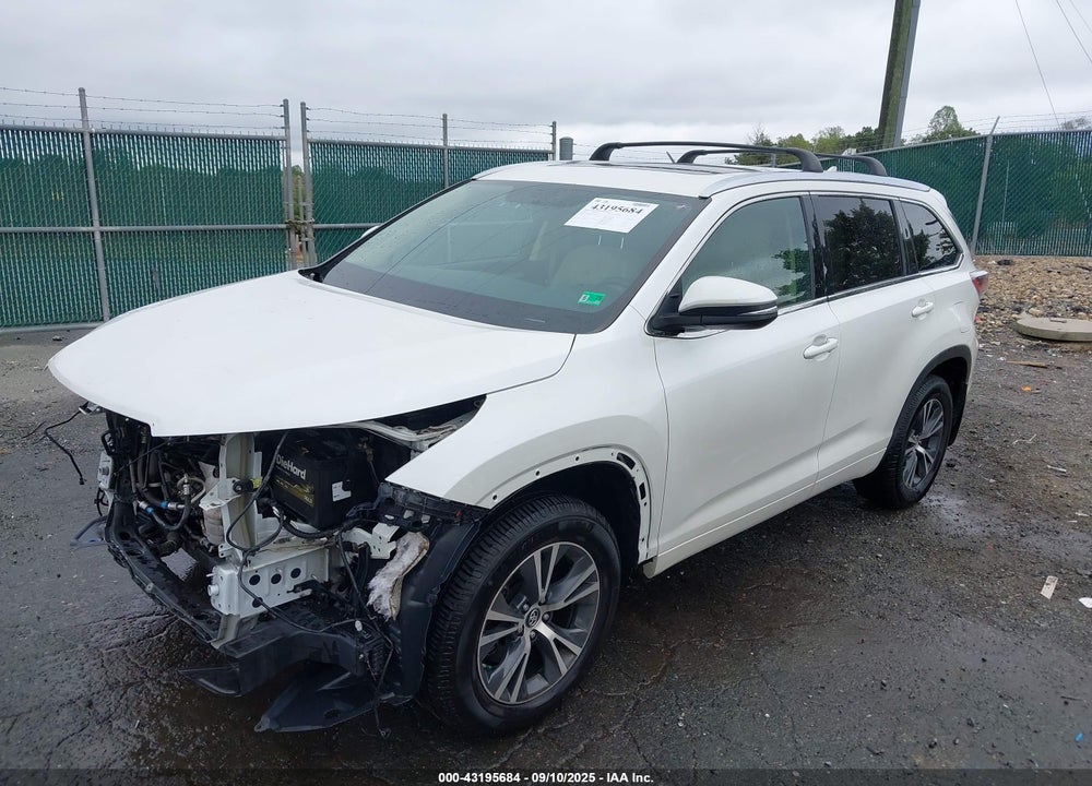2016 TOYOTA HIGHLANDER XLE V6 VIN: 5TDJKRFH3GS306889