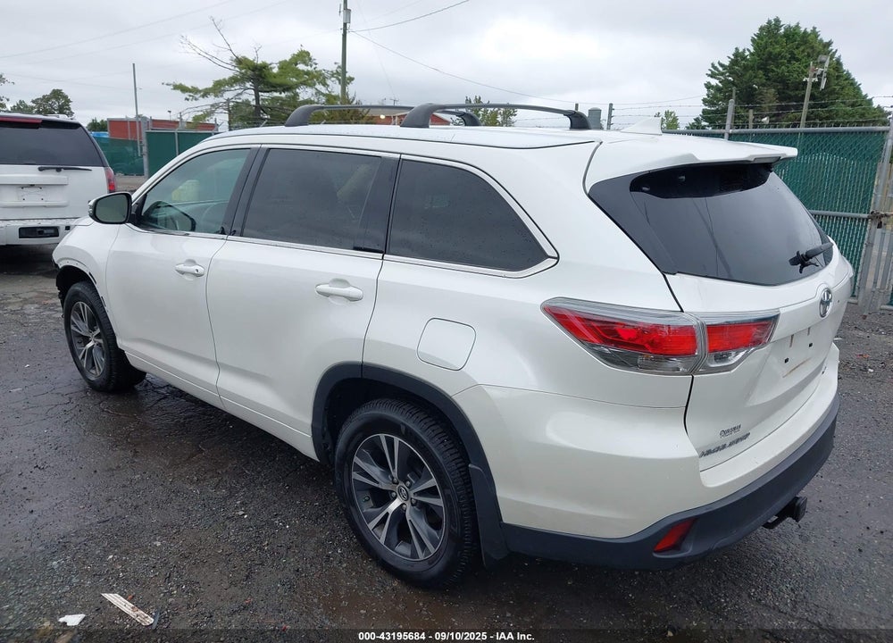 2016 TOYOTA HIGHLANDER XLE V6 VIN: 5TDJKRFH3GS306889