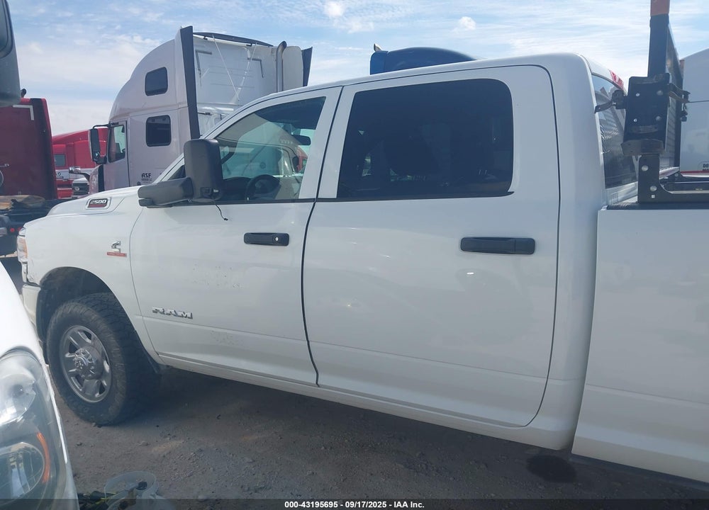 2022 RAM 2500 VIN: 3C6UR5HL8NG328506