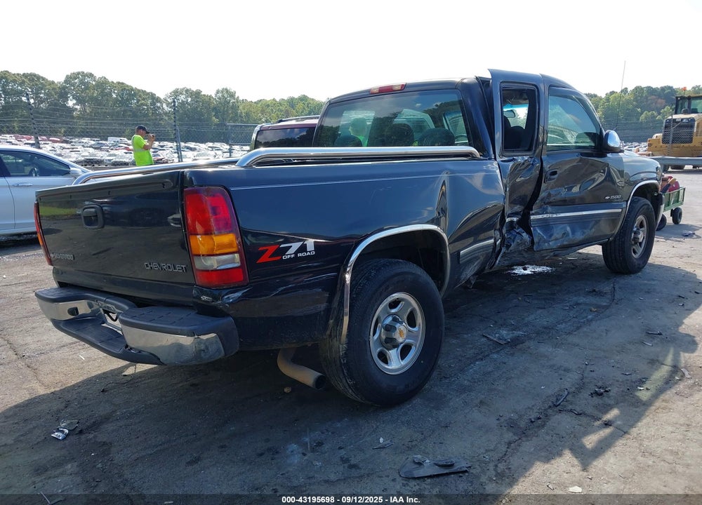 2002 CHEVROLET SILVERADO 1500 LS VIN: 1GCEK19V02E184883