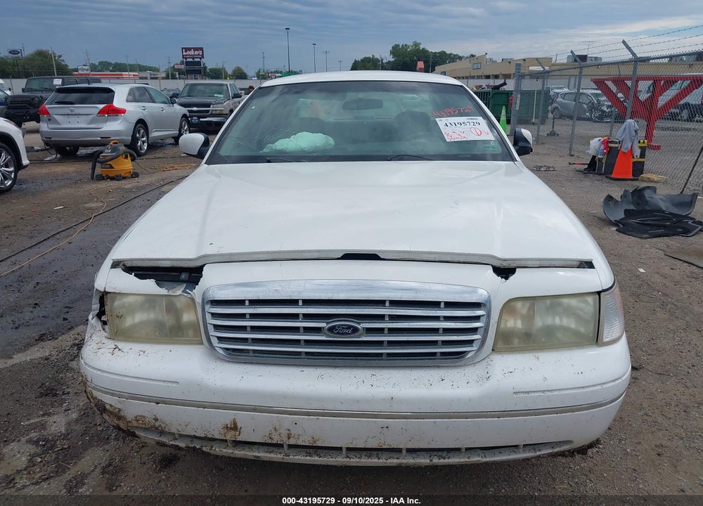 2000 FORD CROWN VICTORIA LX VIN: 2FAFP74W7YX154625