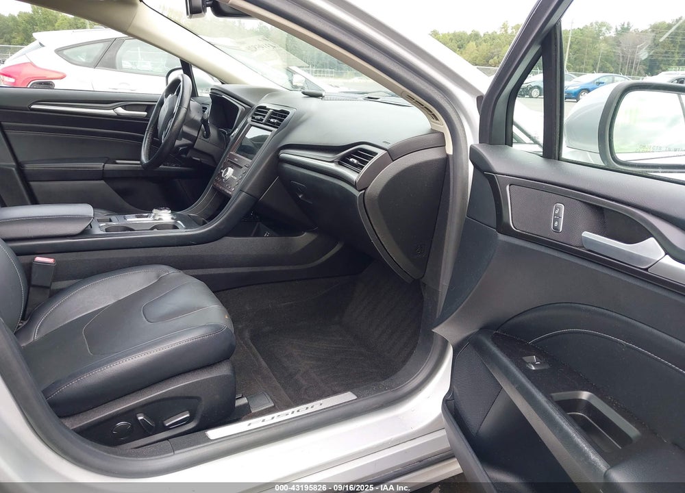 2019 FORD FUSION VIN: 3FA6P0D98KR225791