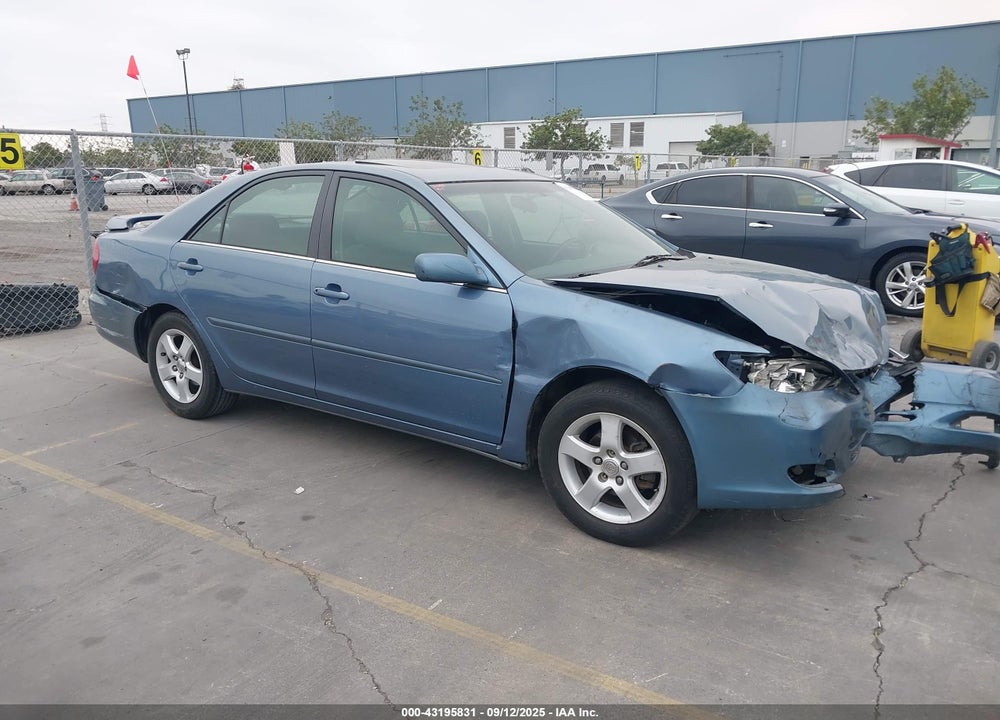 2002 TOYOTA CAMRY SE VIN: 4T1BE32KX2U581637
