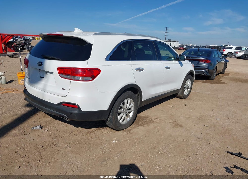 2018 KIA SORENTO 2.4L LX VIN: 5XYPG4A37JG349064