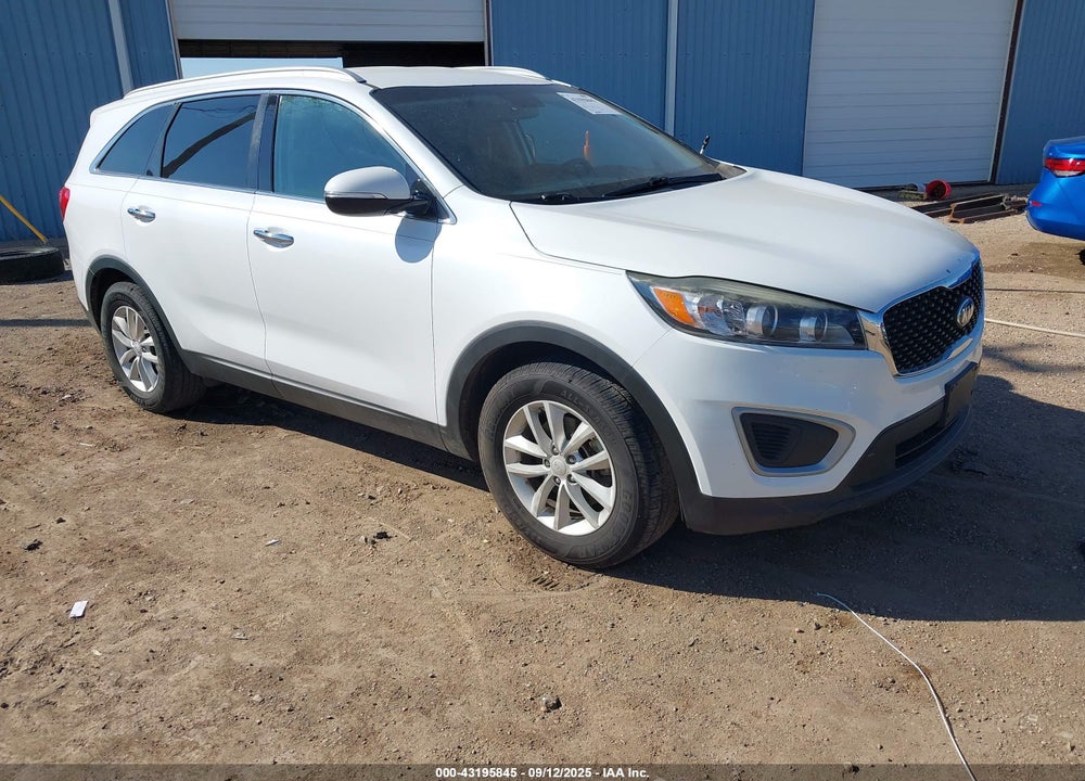 2018 KIA SORENTO 2.4L LX VIN: 5XYPG4A37JG349064