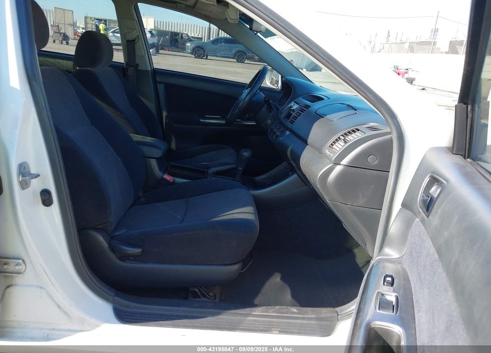2004 TOYOTA CAMRY SE VIN: 4T1BE32K44U379542