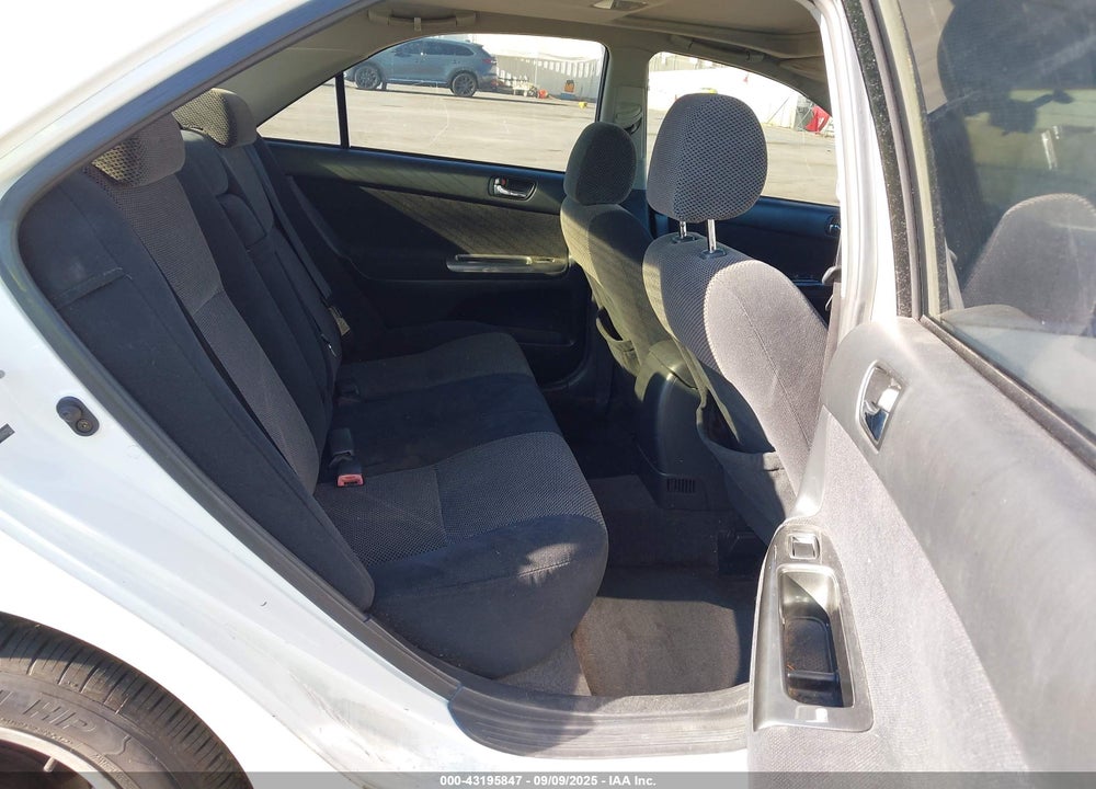 2004 TOYOTA CAMRY SE VIN: 4T1BE32K44U379542