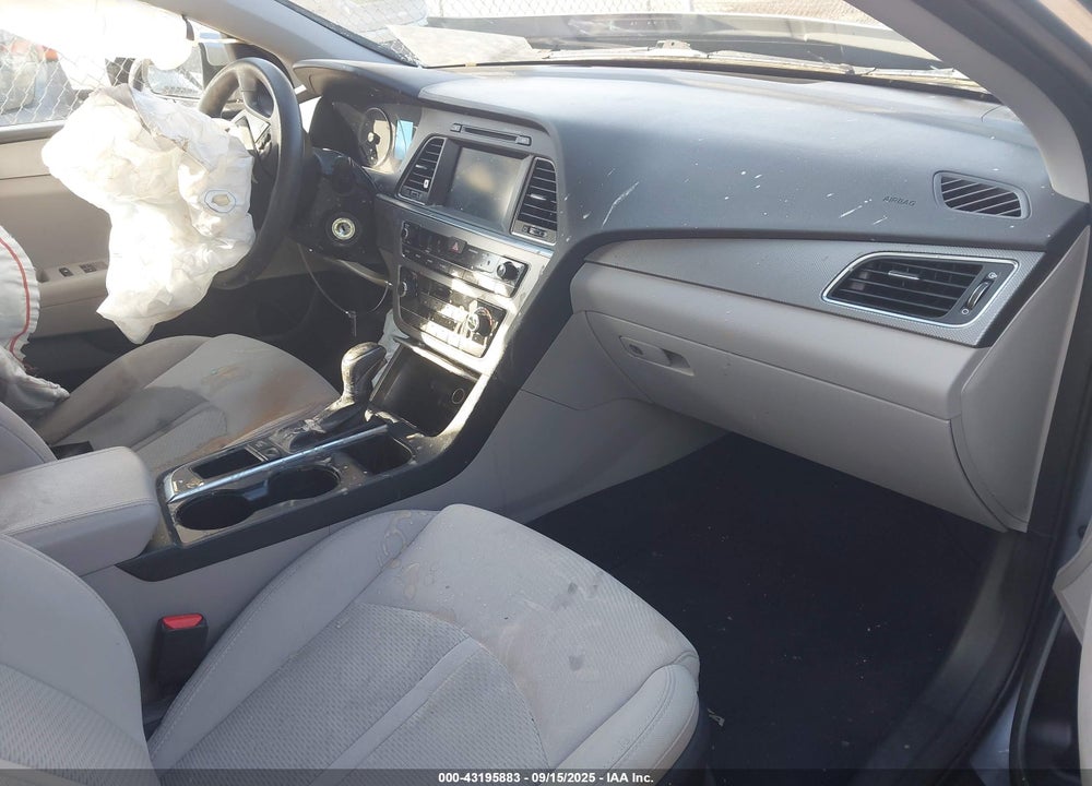 2016 HYUNDAI SONATA VIN: 5NPE24AF3GH288720