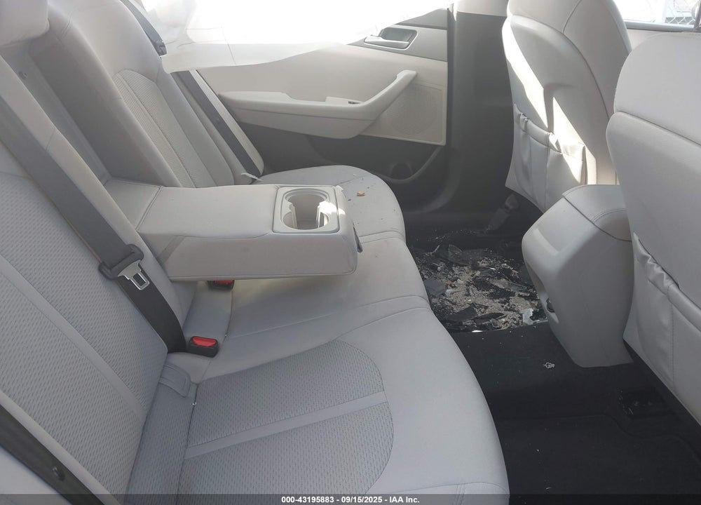 2016 HYUNDAI SONATA VIN: 5NPE24AF3GH288720